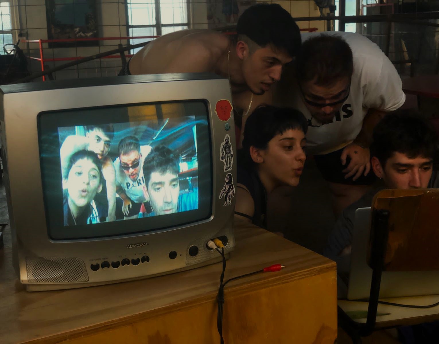 Cybersecta experimentando