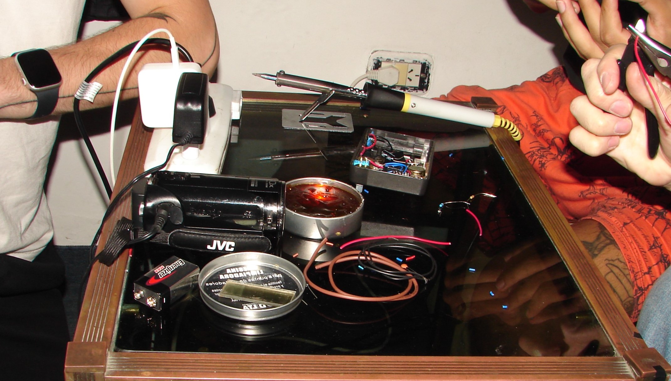 Foto en encuentros electrónicos con GEEA